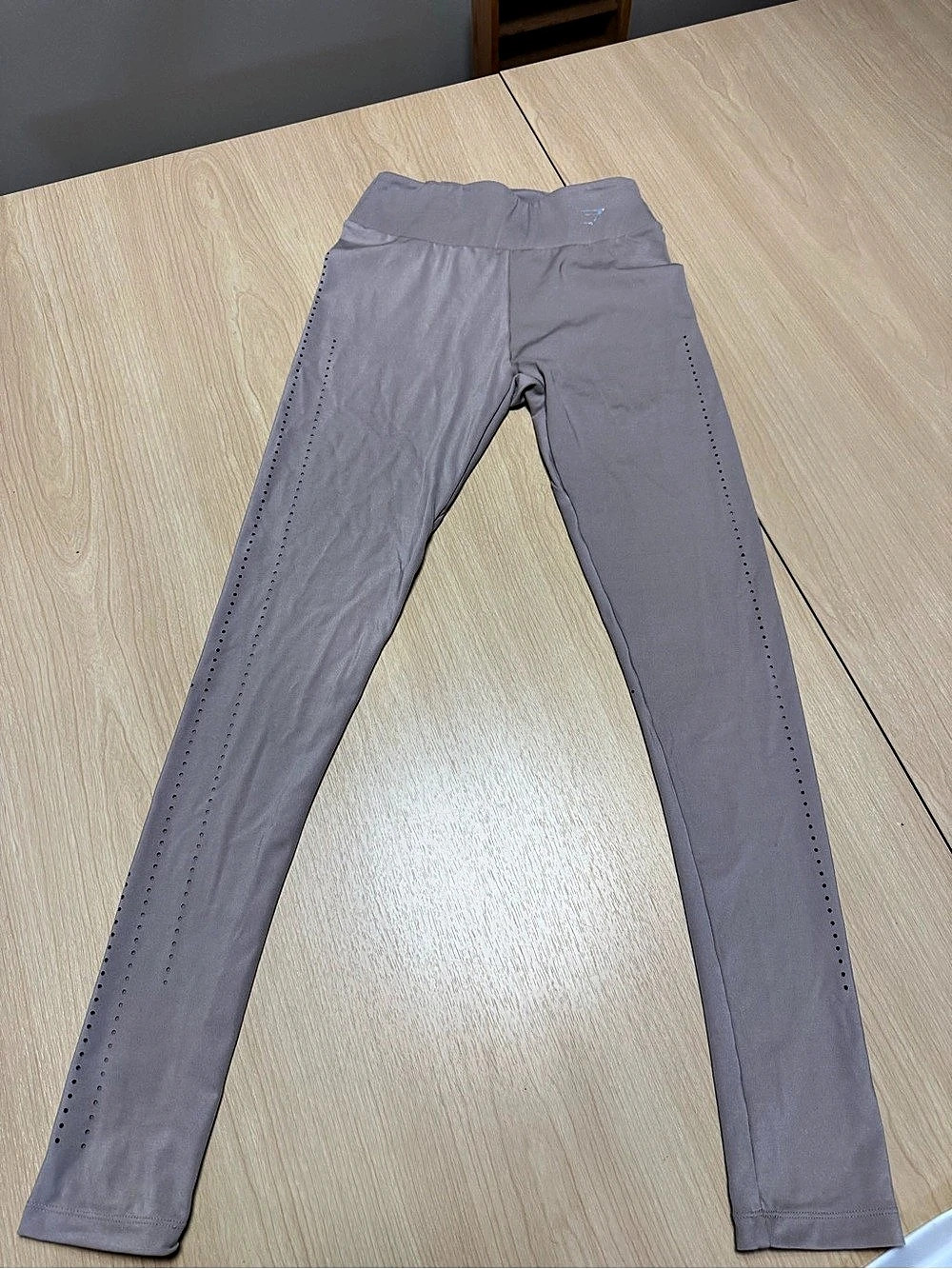 Gymshark Breeze Lightweight Seamless Leggings Beige